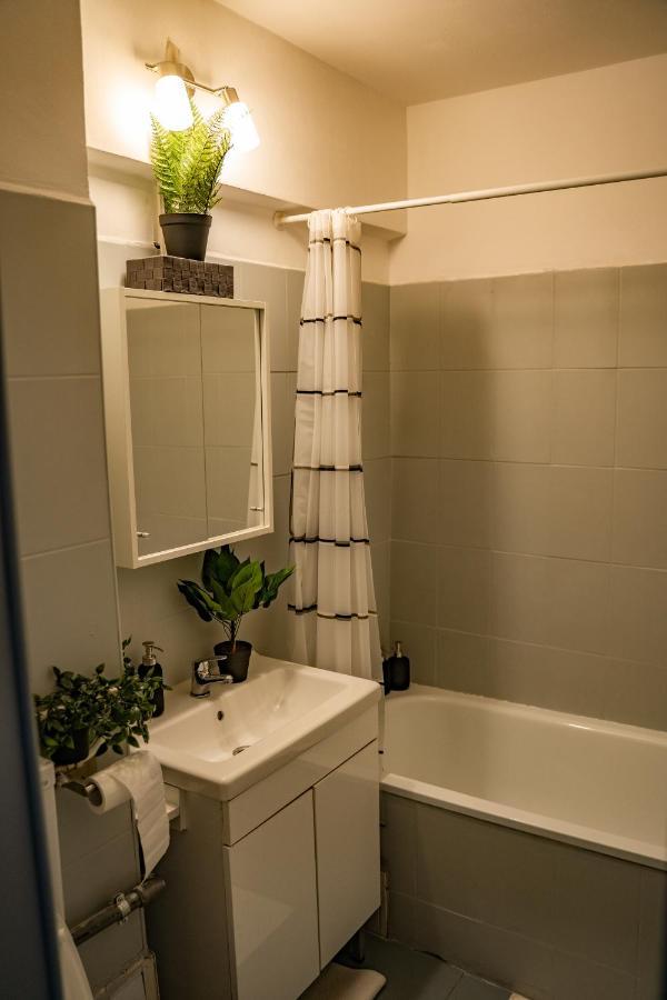 Modern 1 Bedroom Apartment In Bucharest Center! Exterior foto